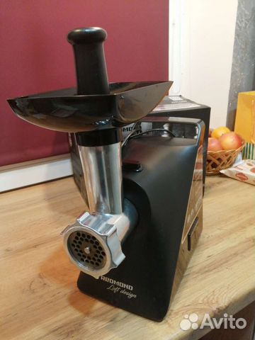 Электрическая мясорубка Redmond RMG - 1247