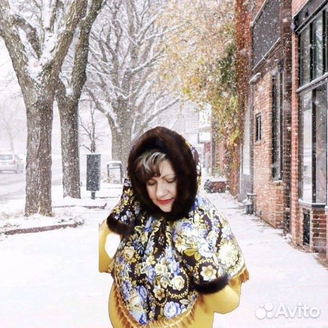 Капор и рукавицы из павловопосадской шали