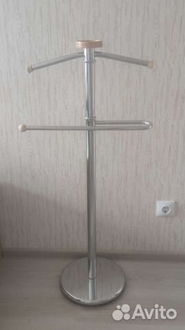 Вешалка напольная металлическая