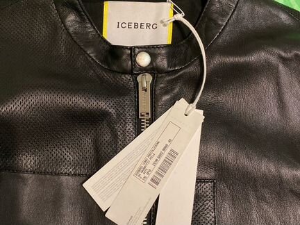 Iceberg Куртка надета 2 раза. Покупали на farfetch