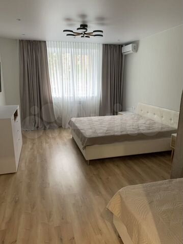 2-к. квартира, 65 м², 1/9 эт.