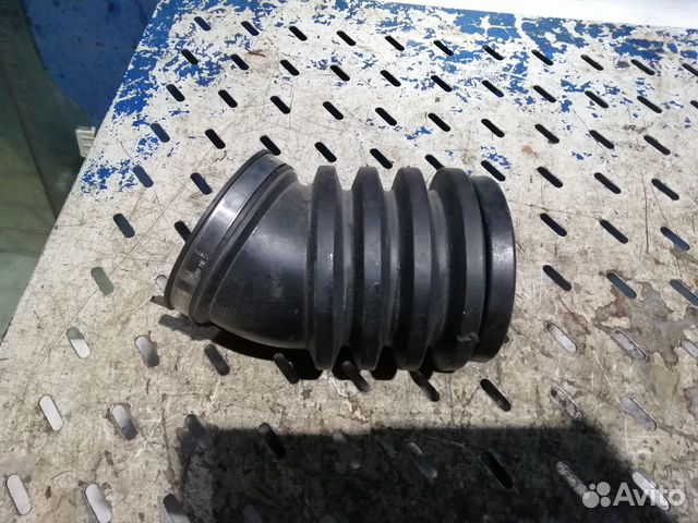 Патрубок воздушного фильтра М112 Mercedes