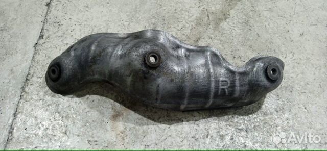 Экран тепловой правый Toyota Land Cruiser Prado