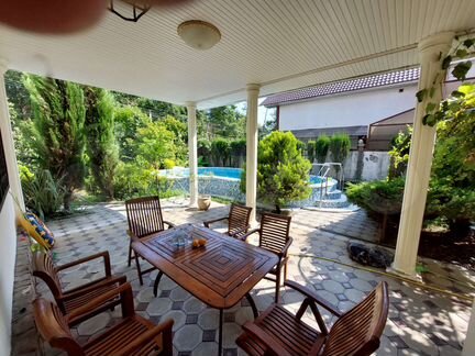 Коттедж 100 м² на участке 8 сот.