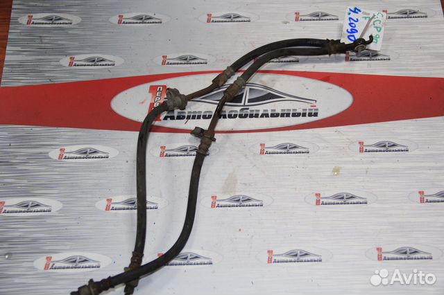 Тормозной шланг перед c Toyota Ractis NCP100 1NZ-F