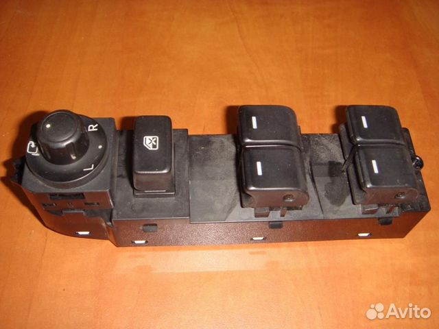 Блок управления стеклоподъемниками Mazda 6 (2013)