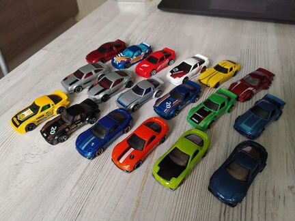 Машинки hot wheels