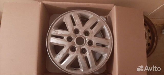 Оригинальный литой диск Hyundai H1 2016г