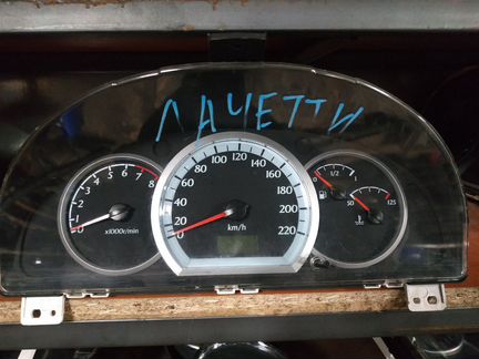 Chevrolet Lacetti панель приборов