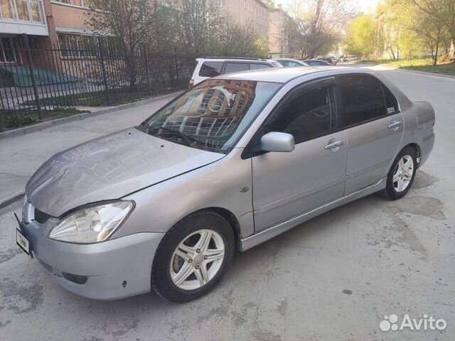 Mitsubishi Lancer 1.6 AT, 2004, битый, 175 000 км