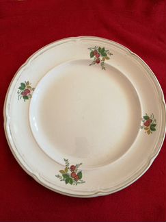 Тарелка большая советская. Малина. Конаково