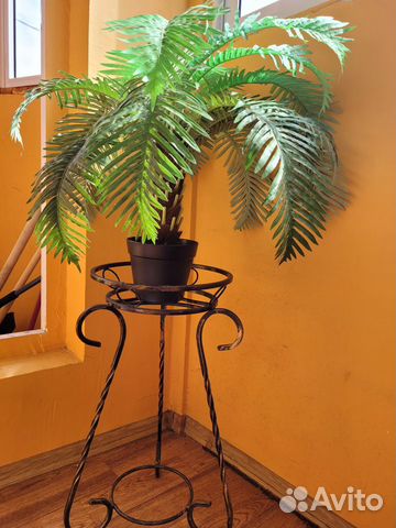 Подставка для цветов кованая