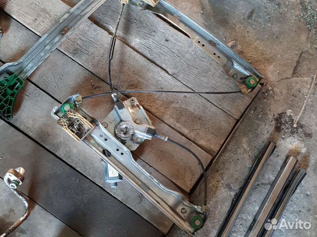 Стеклоподьёмники на geely