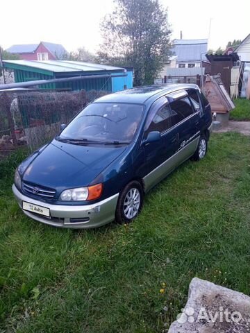 Toyota Ipsum 2.0 AT, 1998, 394 000 км