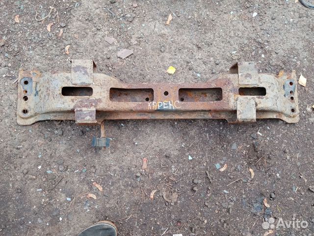 Балка задняя на Киа Каренс 2004 год