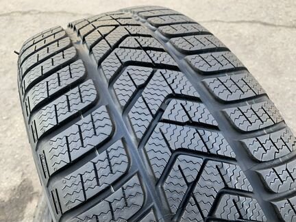 Шины зима 245 40 R18 Pirelli SottoZero 3 Winter