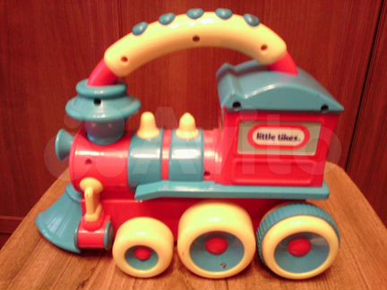 Паровоз фирмы Little Tikes развивающий