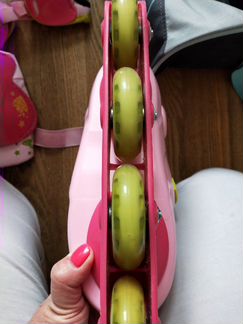 Роликовые коньки