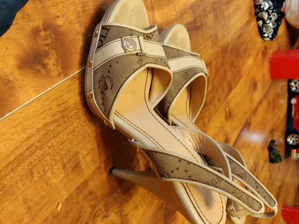 Босоножки Polini