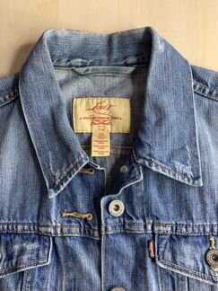 Джинсовая куртка Levis