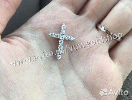 Новый золотой крест Tiffany 0.78 ct