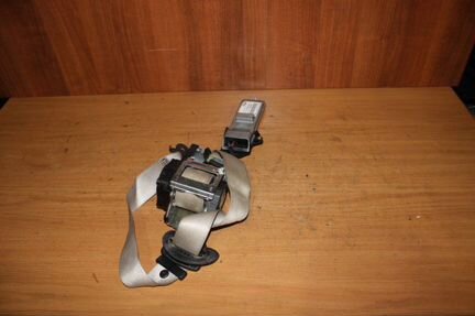 Ремень безопасности 609315700 передний правый Bmw