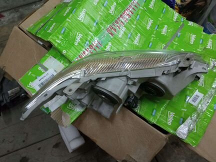 Фара camry 40 оригинал галоген