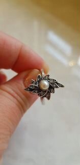 Серебряные серьги и кольцо