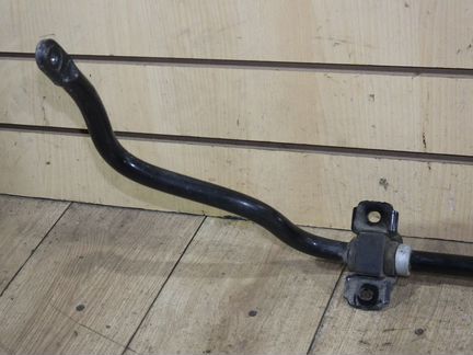 Стабилизатор задний Evoque/евок 2.2 дизель