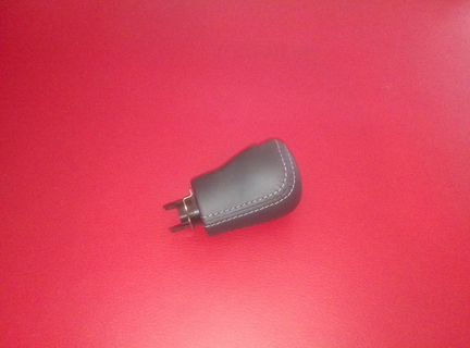 Ручка АКПП infiniti Q70 M25 M37 M56 черная