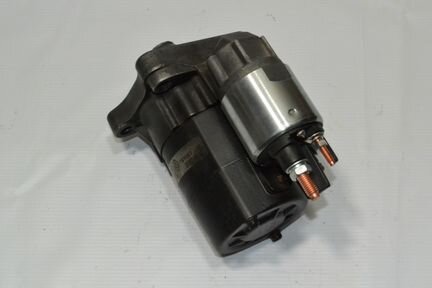 Стартер Valeo на Renault Clio / Megane дв. K4J K4M