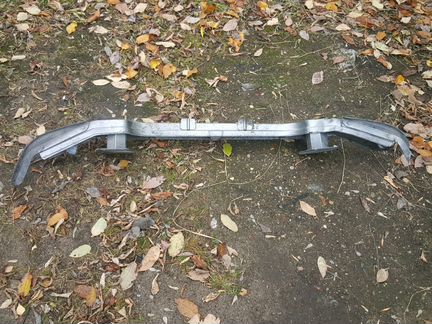 Мазерати усилитель переднего бампера Maserati