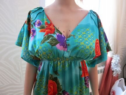 Новое платье из шёлка Италия