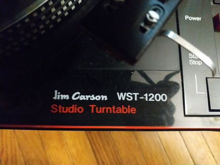 Проигрыватель J. Carson