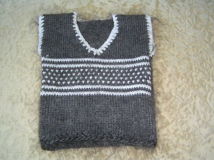 Жилетка из козьего пуха новая