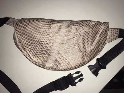 Сумка женская поясная розовая ремешок