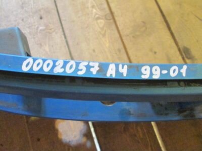 Бампер передний audi A4 (1999-2001) под омыватели