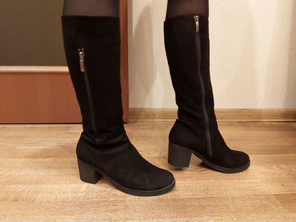 Замшевые натуральные сапоги 38 разм