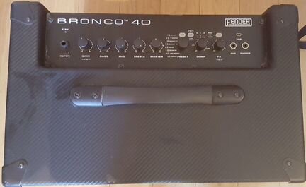 Комбоусилитель для бас-гитар fender bronco 40