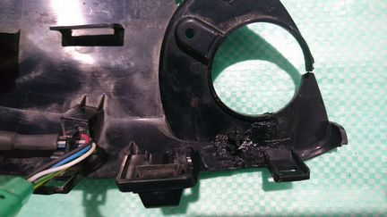 Нижняя часть корпуса зеркала Тайта ленд крузер 200