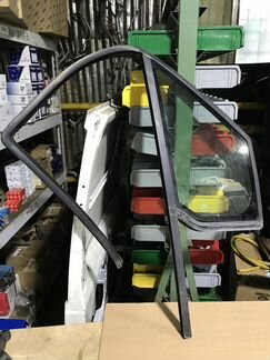 Форточка передняя правая Ford Connect