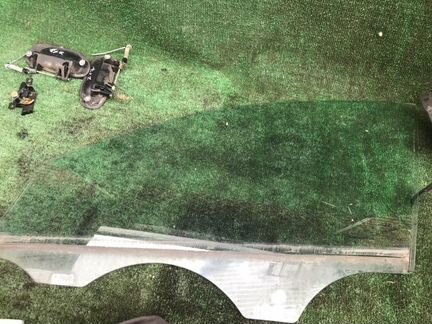 Стекло двери переднее левое Hyundai I30 1.4 2010