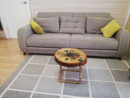 Придиванный столик лофт