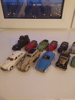 Коллекция моделей раритетных автомобилей 1:43