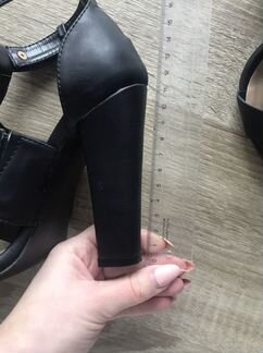 Туфли женские 35-36 размер новые