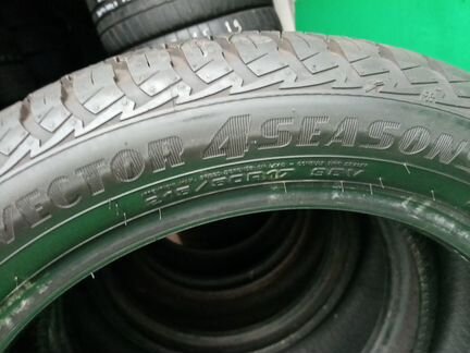 215/50 R17 зимние нешипованные Vector4season Goody