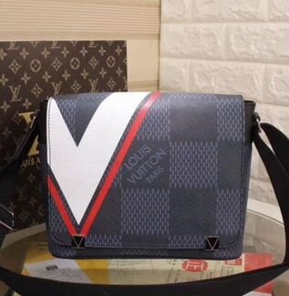 Новая сумка Louis Vuitton District