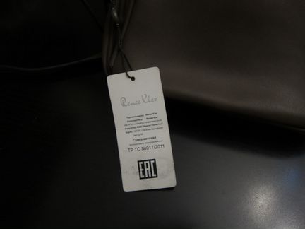 Сумочка новая ч/плечо Renee Kler