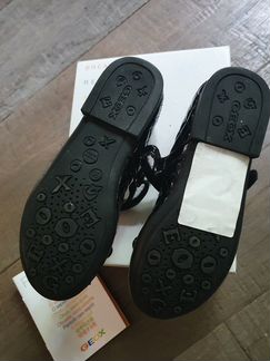 Туфли новые для девочки Geox 29 размер