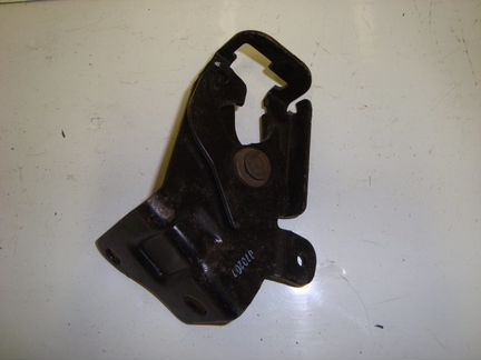 Кронштейн заднего сиденья задний правый Ford Focus